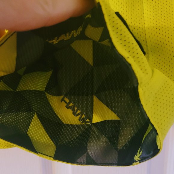 BNWT Tony Hawk Reversible Sz 4 Mesh Shorts WITH POCKETS- SO COOL!!! - Picture 5 of 15